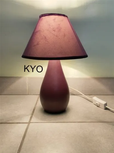 Lampe chevet à poser conique design moderne violet - Décoration - Foncine-le-Haut (39460)