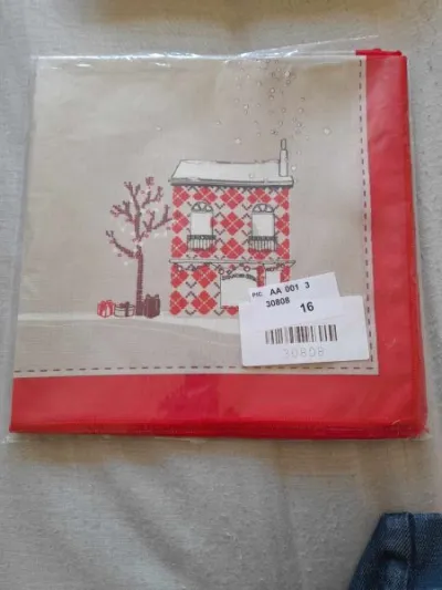 2 serviettes de table thème noel - fete de noel - Collection - Saint-Satur (18300)