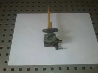 Robinet d éssence suzuki 650 drse 1993 - Motos & Scooters - Saintines (60410)