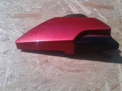 Cache latéral droit rouge yamaha 750 fzx 1993 - photo 3