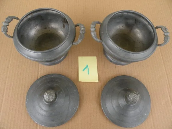 2 petites soupières avec couvercles étain lourd - Collection - Corbeilles (45490)