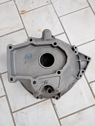Carter d'embrayage pour Alfa Romeo Montreal - Équipements Auto - Nice (06000)