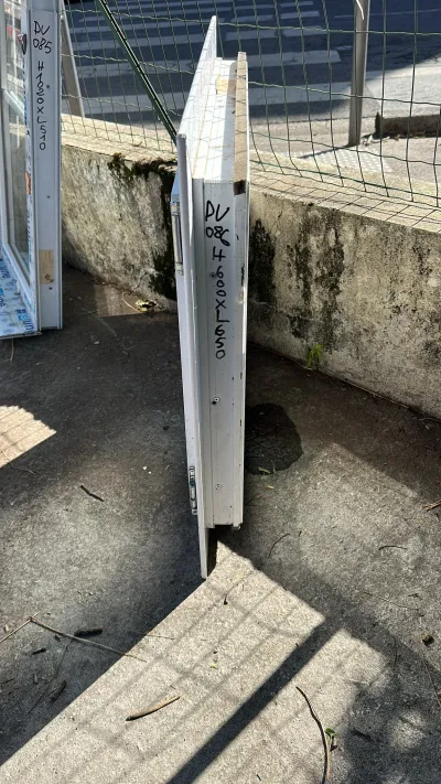 Fenêtre PVC blanc 1 vantail vitre granité - photo 2