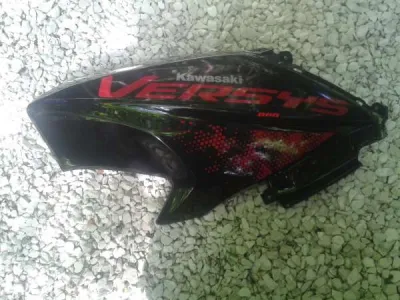 Écope droite kawasaki 650 versys 2023 - Équipements Moto - Le Mans (72000)