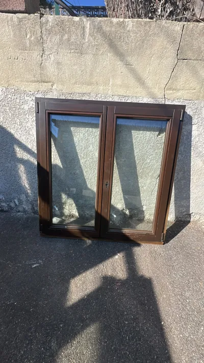 Fenêtre en bois deux vantaux Haut 1250 / Larg 1200 - Bricolage
