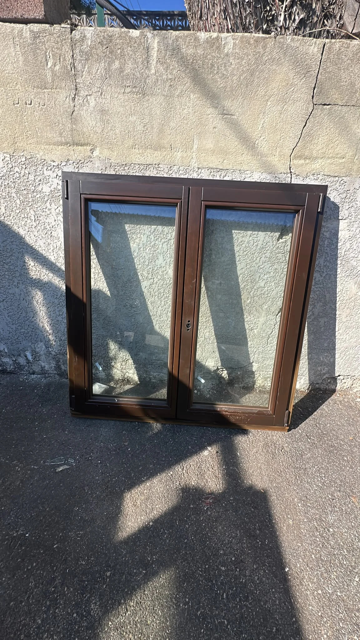 Fenêtre en bois deux vantaux Haut 1250 / Larg 1200 - Bricolage - Quincieux (69650)