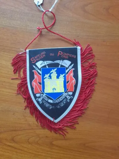 Fanion sapeur pompier sainte menehould - Collection - Saint-Satur (18300)
