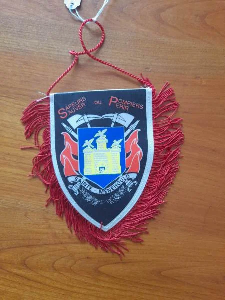Fanion sapeur pompier sainte menehould - Collection - Saint-Satur (18300)