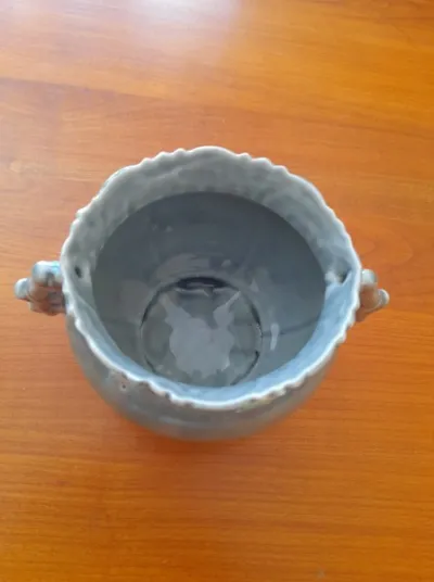 Dauphin en céramique style chaudron - photo 2