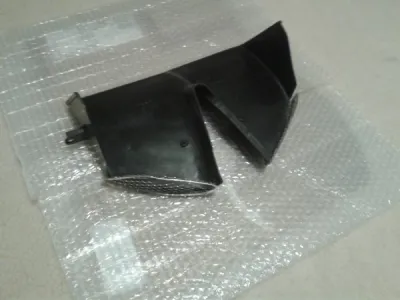 Entrée d air honda cbr 1100 xx 2001 - photo 2