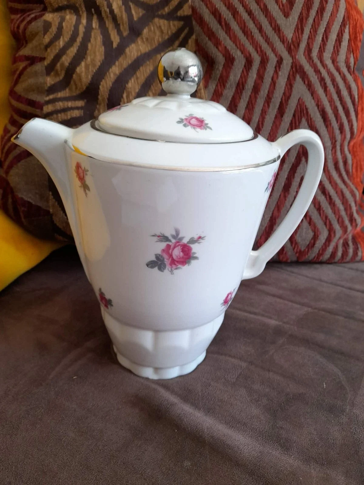 Cafetière en Porcelaine - Blanche avec des Roses - - Arts de la Table - Saint-Satur (18300)