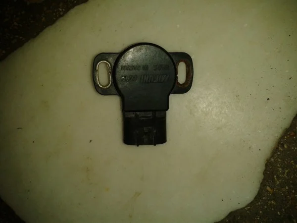 Capteur tps suzuki 1200 bandit s 1999 - Équipements Moto - Nancy (54000)