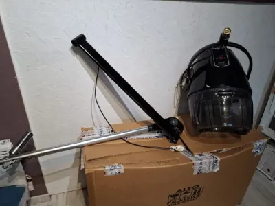 Sechoir casque noir sur bras mural - Autre Matériel Pro - Plomodiern (29550)