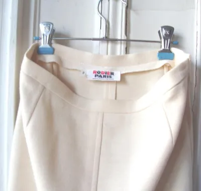 Jupe Rodier de couleur blanc-cassé 40-42 - photo 3