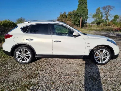 INFINITI QX50 3.0D v6 239cv 83000km Cuir Gps Ac Ja - photo 2