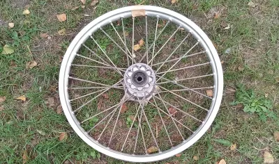 roue avant ktm 400 lc4 1994 - Équipements Auto