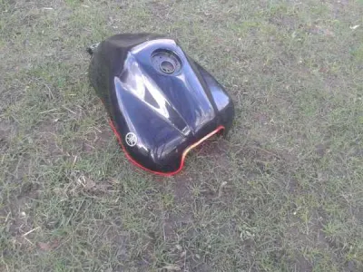 Réservoir yamaha fz6 /2 2010 - Équipements Moto - Le Pré-Saint-Gervais (93310)