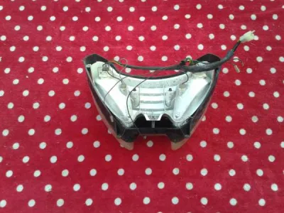 Phare yamaha 125 majesty 2002 - photo 4