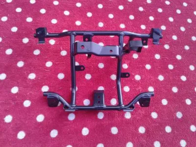 Support carénage scooter suzuki 125 sixteen 2014 - Équipements Moto - Compiègne (60200)