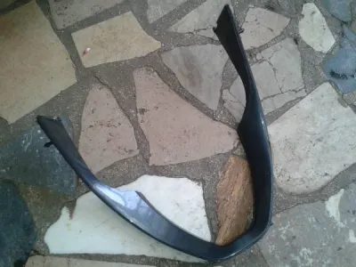 Triangle carénage kawasaki zx6r 1999 - photo 2