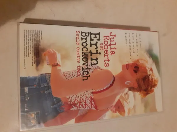 Cassette vhs " seule contre tous" - CD, DVD & Vinyles - Saint-Satur (18300)