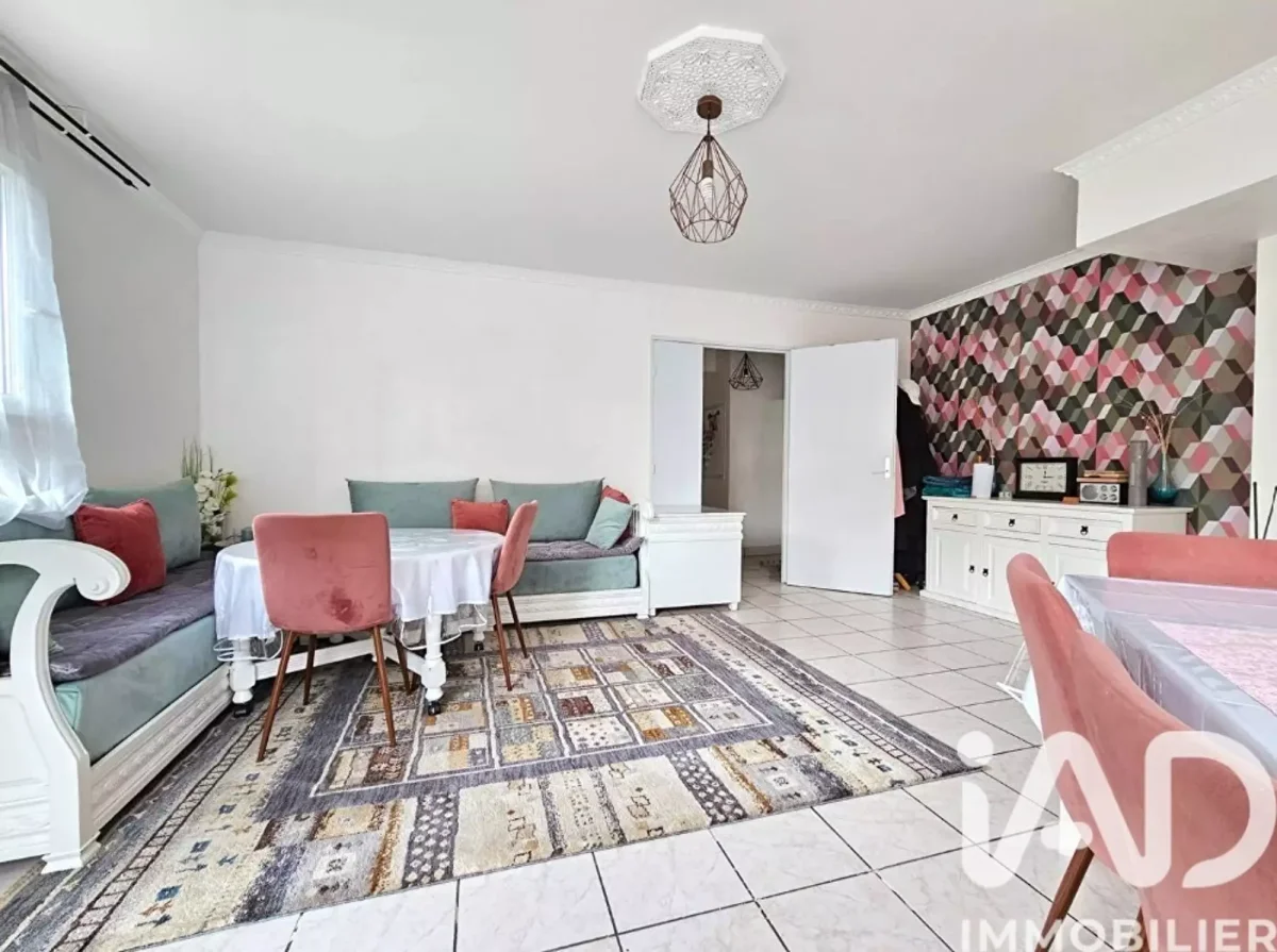 Vente appartement 5 pièces 95 m² Évry-Courcouronne - Auvents & Vérandas - Corbeil-Essonnes (91100)