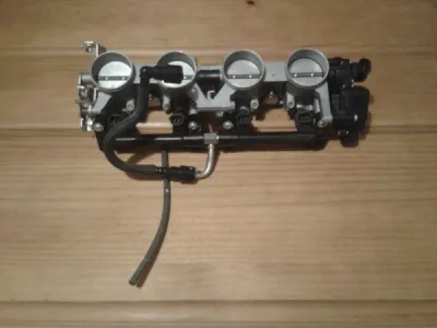 Rampe injection neuve suzuki 600 gsr 2010 - photo 4