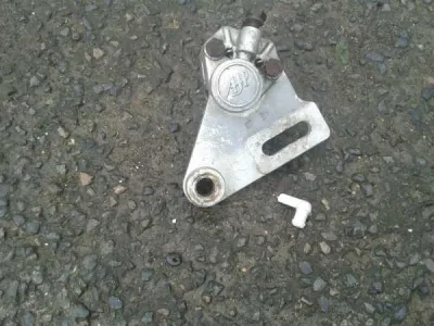 Étrier de frein arriére derby 50 2015 - photo 3