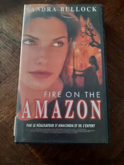 Cassette vhs " fire on the amazon" - CD, DVD & Vinyles - Saint-Satur (18300)