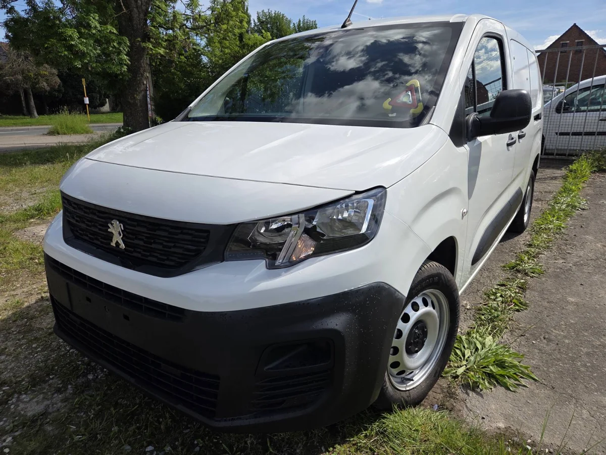 Peugeot Partner Maxi 3places 24000km 1.5hdi 100cv - Utilitaires - Pont-de-Loup (6250)