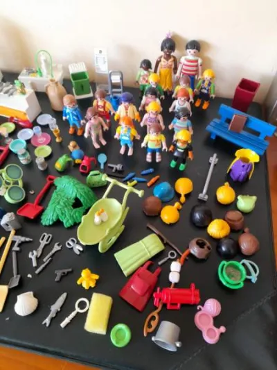 Playmobil - lot personnages , animaux et accessoir - photo 2