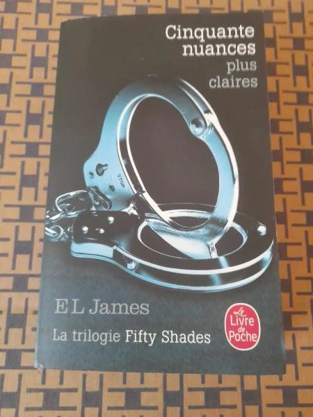 Cinquante nuances plus claires- el james - Livres - Saint-Satur (18300)
