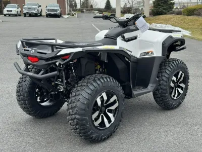 Vente de véhicules neufs et abordables : Can-Am - Motos & Scooters - Bordeaux (33100)
