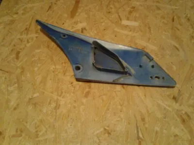 Ouie de carénage droite yamaha 1200 fj 1986 - photo 3