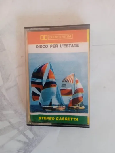 Cassette audio " un disco per l'estate " - CD, DVD & Vinyles - Saint-Satur (18300)