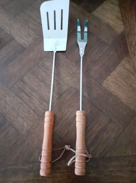 Ensemble 2 ustensiles à barbecue - Collection - Saint-Satur (18300)