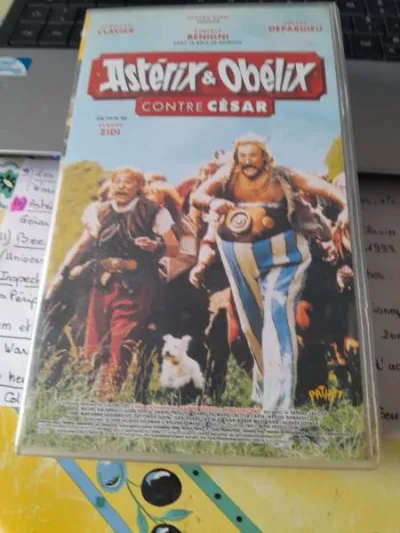 Cassette vhs " astérix et obélix " - photo 3