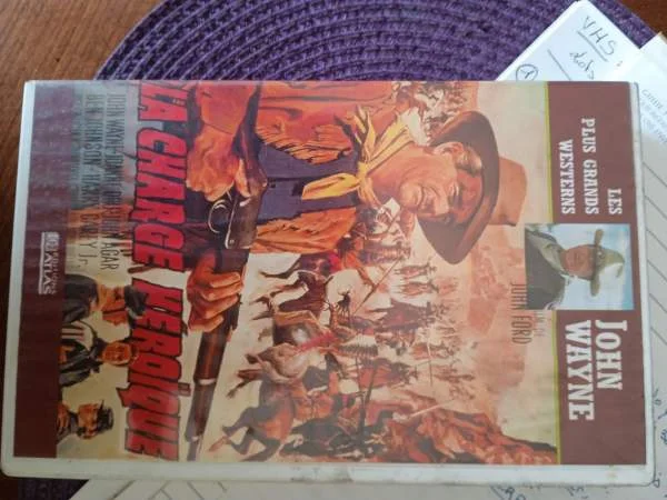 Vhs "la charge héroique" - CD, DVD & Vinyles - Saint-Satur (18300)