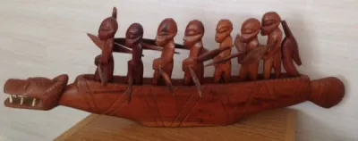 Pirogue et piroguiers sculptures en bois - Décoration - Meaux (77100)