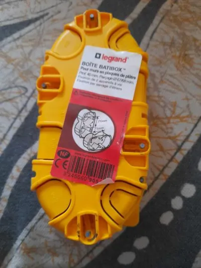 Boîte d'appareillage cloisons sèches - 2 postes - - Bricolage - Saint-Satur (18300)