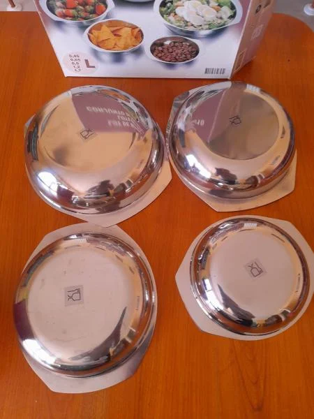 Ensemble de 4 saladier rond en inox - Collection - Saint-Satur (18300)