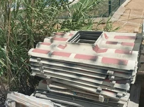 Plaque châssis soutuile 230 natura flammee 1m65 - Bricolage - Frontignan (34110)