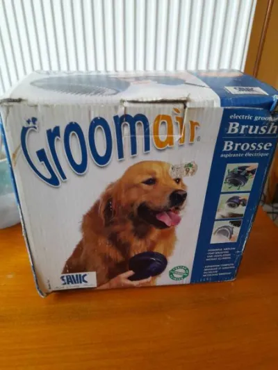 Brosse de toilettage aspirante électrique - photo 3