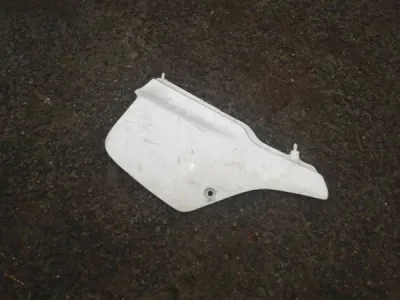 Cache latéral droit honda 600 xr 1994 - Équipements Moto - Verberie (60410)