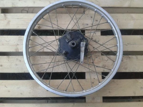 Roue avant yamaha 200 it 1978 - Équipements Moto - Villiers-le-Bel (95400)