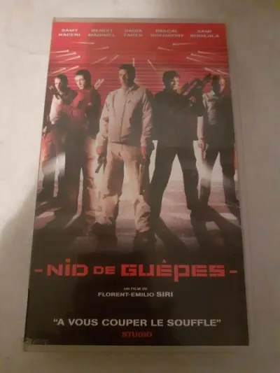 Cassette vhs " nid de guépes" - CD, DVD & Vinyles - Saint-Satur (18300)