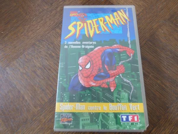 Cassette vhs "spiderman contre le bouffon vert" - CD, DVD & Vinyles - Saint-Satur (18300)