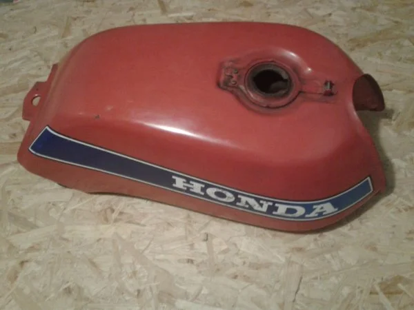 Réservoir honda 400 cbn 1980 - Équipements Moto - Marignane (13700)