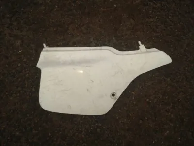 Cache latéral droit honda 600 xr 1994 - photo 3