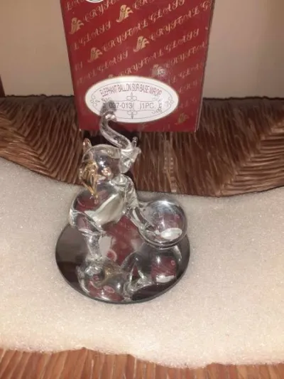 Figurine eléphant ballon sur base miroir - photo 2